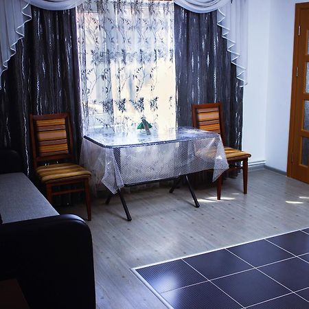 Hotel Confort Drochia Exteriör bild