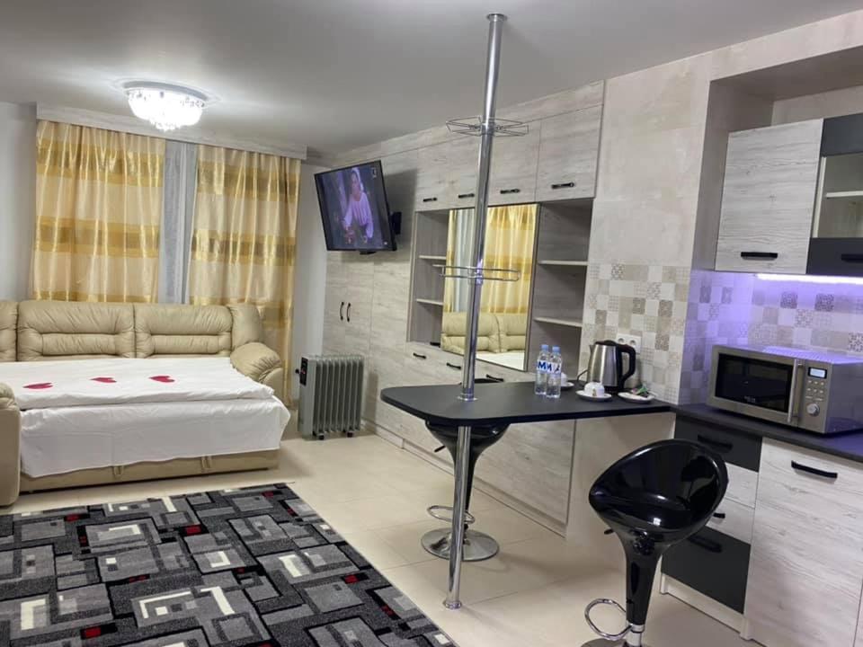 Hotel Confort Drochia Exteriör bild