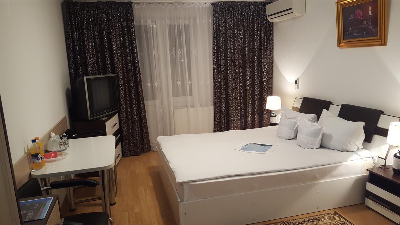 Hotel Confort Drochia Exteriör bild