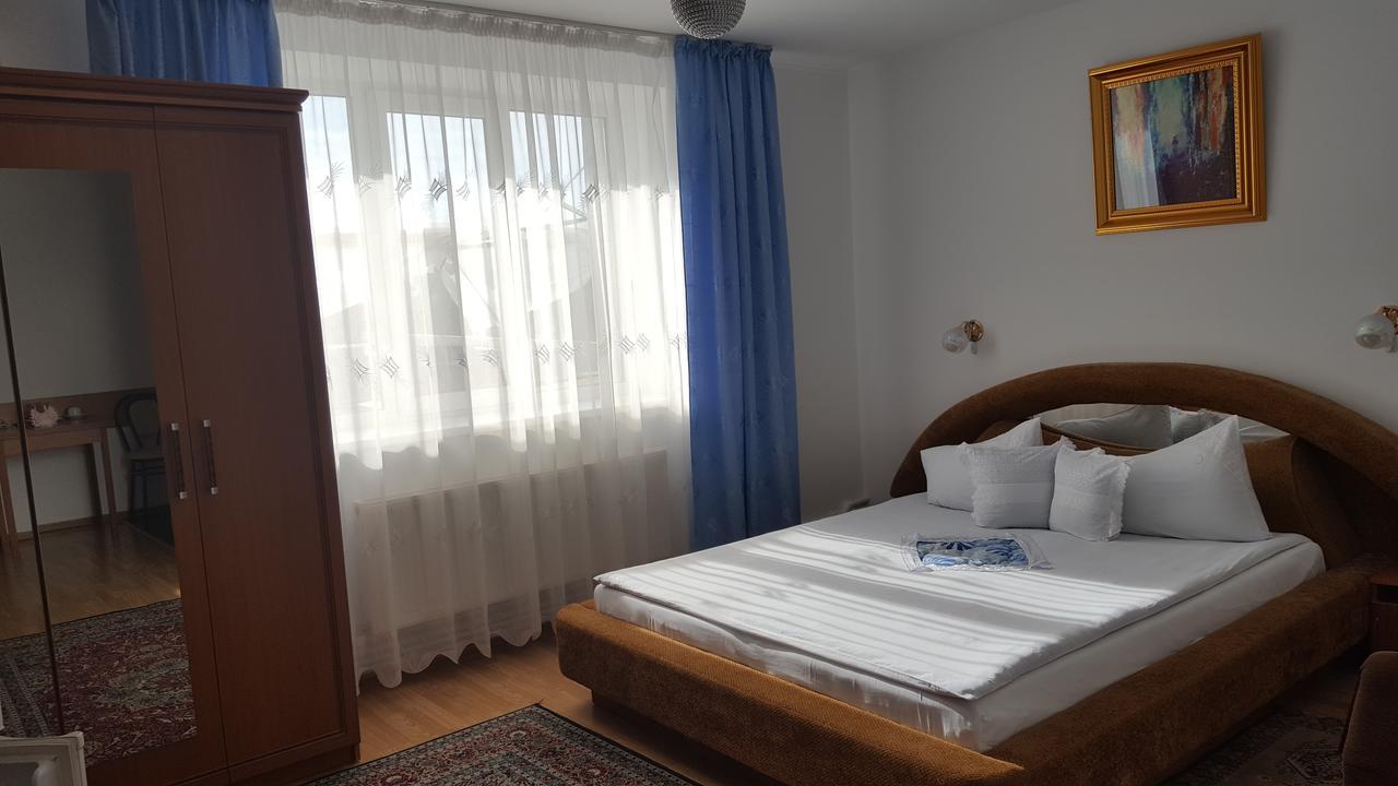 Hotel Confort Drochia Exteriör bild